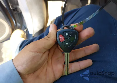 2008 Toyota Rav4 из США, поврежденный, VIN JTMBD33V385204344